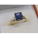 BLUE STONE SET RING MARKED 18CT