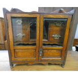 EARLY 20TH CENTURY OAK TABLE TOP CABINET WITH FITTED INTERIOR 45CM TALL