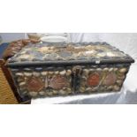 19TH CENTURY SCOTTISH PINE BOX WITH SEA SHELL DECORATION INCLUDING SEAHORSE SHELLS, MUSSELS, ETC.