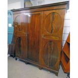EARLY 20TH CENTURY MAHOGANY TRIPLE DOOR WARDROBE ON BRACKET SUPPORTS Condition Report: