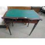 EARLY 20TH CENTURY MAHOGANY WRITING DESK WITH LEATHER INSET TOP,