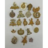 20 CAP BADGES TO INCLUDE 7TH HAMPSHIRE REGT, NORFOLK REGIMENT, QUEENS OWN HUSSARS, THE LIFE GUARDS,