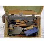 A GOOD SELECTION OF TOOLS TO INCLUDE SCRIBE, SCREW DRIVERS, POINTING TROWELS ETC IN A WOODEN CRATE.