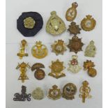 20 CAP BADGES TO INCLUDE THE ROYAL SUSSEX REGT, SOUTH OXFORDSHIRE CADETS,