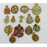 SELECTION OF CAP BADGES, ETC TO INCLUDE FIRST AID NURSERY YEOMANRY, THE KINGS ROYAL RIFLE CORPS, N.