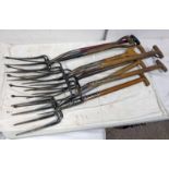 SPEAR AND JACKSON POTATO FORK AND 7 OTHER FORKS -8-