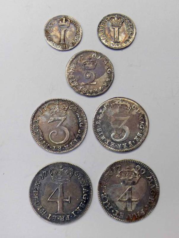 SELECTION OF VARIOUS SILVER MAUNDY MONEY TO INCLUDE 1700 & 1766 FOURPENCE, 1701 & 1766 THREEPENCE,