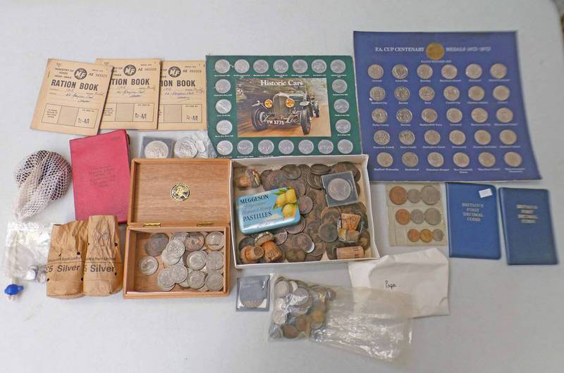 SELECTION OF VARIOUS UK AND WORLDWIDE COINS TO INCLUDE VARIOUS GEORGE V FLORINS, SILVER THREEPENCES,