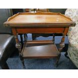 EARLY 20TH CENTURY OAK TURNOVER CARD TABLE