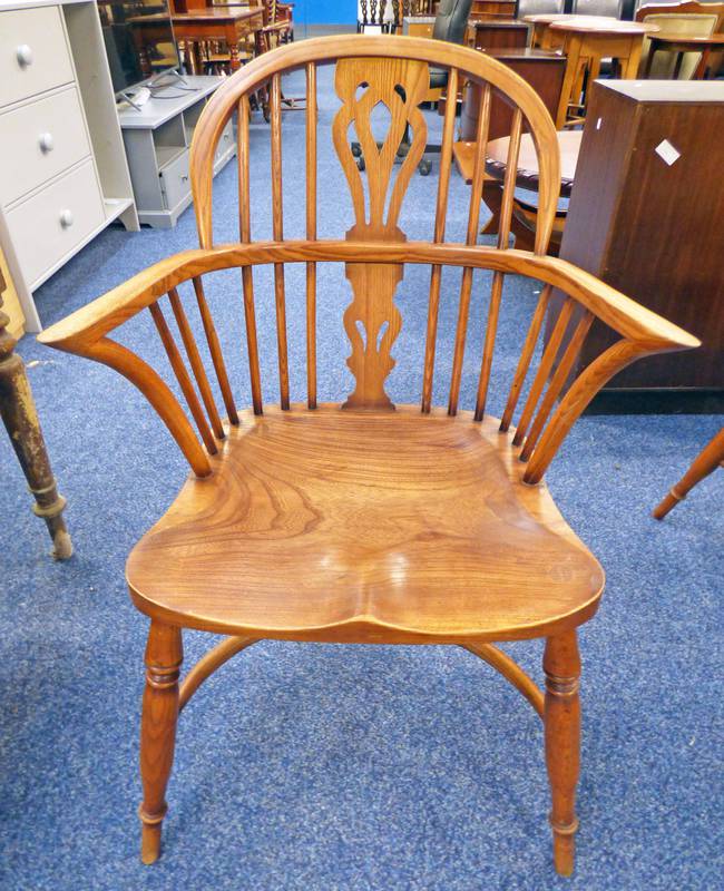 ELM WINDSOR ARMCHAIR ON TURNED SUPPORTS 92CM TALL
