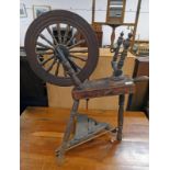 19TH CENTURY MAHOGANY SPINNING WHEEL