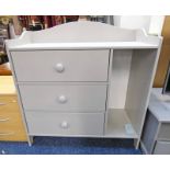 GREY CHEST OF 3 DRAWERS WITH GALLERY TOP