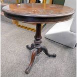 19TH CENTURY MAHOGANY OVAL WINE TABLE WITH TURNED COLUMN AND SPREADING SUPPORTS 70CM TALL X 66CM