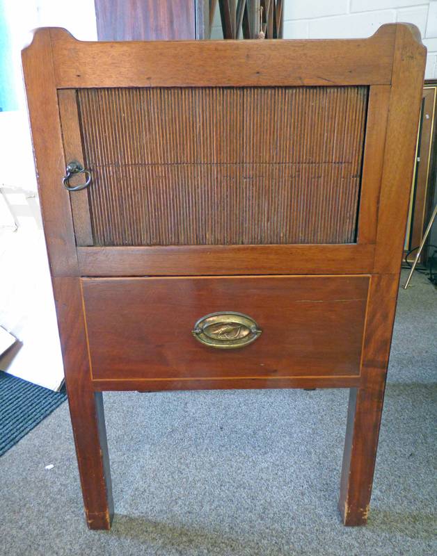 19TH CENTURY MAHOGANY BEDSIDE CABINET WITH GALLERY TOP TAMBOUR DOOR OVER DRAWER 80 CM TALL