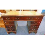 MAHOGANY TWIN PEDESTAL DESK WITH 8 DRAWERS & LEATHER INSET TOP 122 CM WIDE X 61 CM DEEP