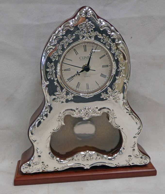 925 SILVER MOUNTED MAHOGANY MANTLE CLOCK - 26CM TALL Condition Report: The clock has