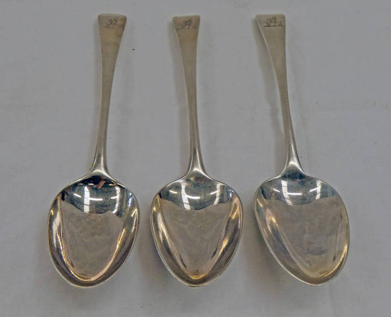 3 SILVER DESSERT SPOONS, ALL LONDON, VARIOUS MAKERS & DATES - TOTAL WEIGHT - 5.