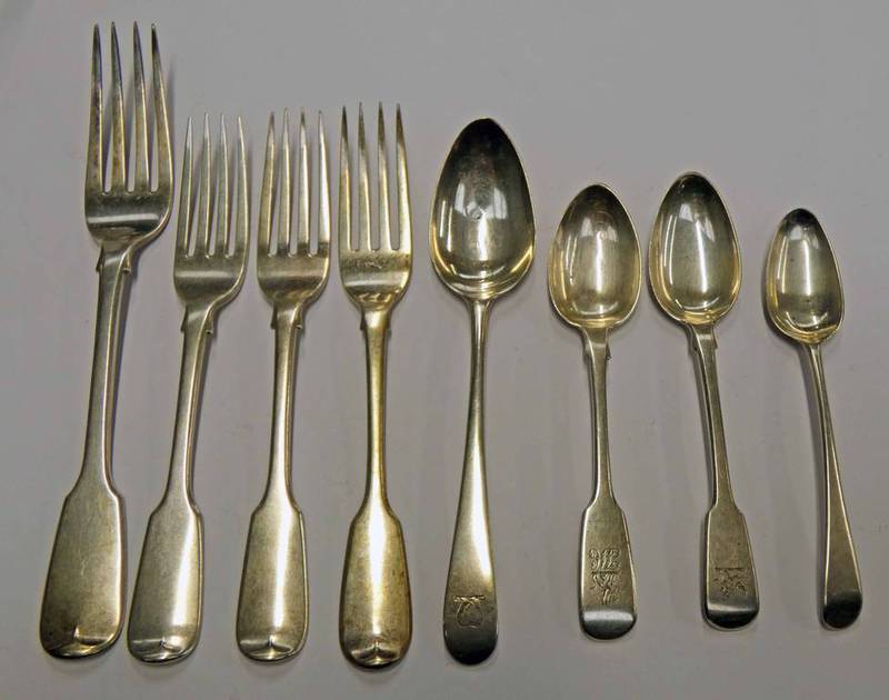 4 SILVER FIDDLE PATTERN FORKS, LONDON, 2 SILVER FIDDLE PATTERN SPOONS,