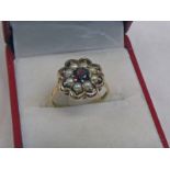 9CT GOLD OPAL & GARNET CLUSTER RING Condition Report: Ring size: N.