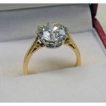 DIAMOND SOLITAIRE RING, THE BRILLIANT CUT DIAMOND OF APPROXIMATELY 3.