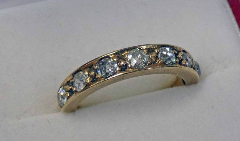9CT GOLD 7 - STONE DIAMOND SET RING