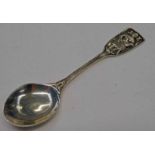 IONA SILVER TEASPOON BY ALEXANDER RITCHIE DECORATED ARMED KNIGHT,