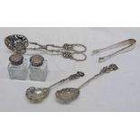 PAIR OF WHITE METAL TOPPED PEPPERS MARKED 925, PAIR OF DECORATIVE TONGS, SPOONS,