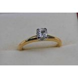 DIAMOND SET SOLITAIRE RING. THE DIAMOND APPROX 0.