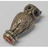 EDWARDIAN SILVER DOUBLE HEADED OWL DESK SEAL WITH GLASS EYES & AGATE SEAL MATRIX,