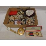 SELECTION OF VARIOUS DECORATIVE JEWELLERY, 1977 SILVER JUBILEE MEDAL, WRISTWATCHES, NECKLACES,