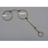 PAIR OF LORGNETTE MARKED 585 TO NOSE PIECE Condition Report: Gross weight: 28.