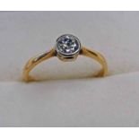 18CT GOLD DIAMOND SOLITAIRE RING