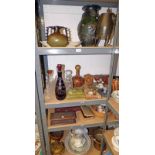 LARGE SELECTION OF VARIOUS CERAMICS, GLASSWARE, ETC INCLUDING POTTERY JAR, COLOURED GLASS VASE,