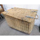 EARLY 20TH CENTURY WICKER BASKET 72CM LONG