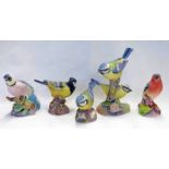 5 ROYAL WORCESTER BIRD FIGURES INCLUDING BLUE JAY, GREAT TIT, CHAFFINCH,