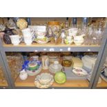 SELECTION OF VARIOUS PORCELAIN, GLASSWARE, ETC INCLUDING TEAWARE, STORAGE JAR,