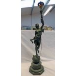 EARLY 20TH CENTURY METAL FIGURAL TABLE LAMP OF A FEMALE GODDESS WITH LAUREL WREATH 77 CM TALL