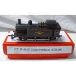 TRIANG R52 00/HO GAUGE BR BLACK 47606 LOCOMOTIVE