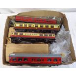 SELECTION OF HORNBY DUBLO ROLLING STOCK & TRACK