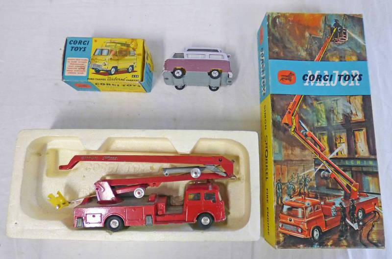 2 CORGI TOYS MODELS INCLUDING 420 - FORD THAMES AIRBOURNE CARAVAN TOGETHER 1127 - SIMON SNORKEL