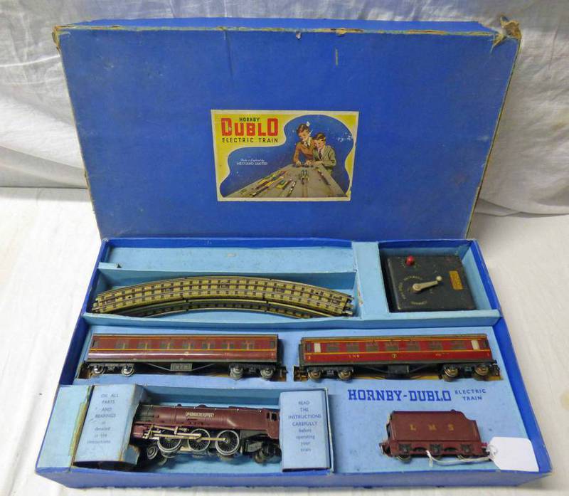 HORNBY DUBLO EDP2 00 GAUGE (3-RAIL) DUCHESS OF ATHOLL PASSENGER TRAIN SET.