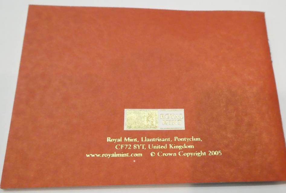 Royal Mint Proof Half Sovereign 2005 Case and certificate - Image 3 of 5