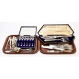 A quantity of silver and silver plate flatware, including: a cased pair of Victorian silver fish-