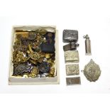 A Small Quantity of Militaria, including cap and collar badges, brooched military buttons,