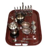 A collection of silver and silver plate, including: an Edward VII silver seven-bar toast-rack,