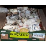 A box of miscellaneous 18th and 19th century pottery and porcelain (a.f.) (qty)