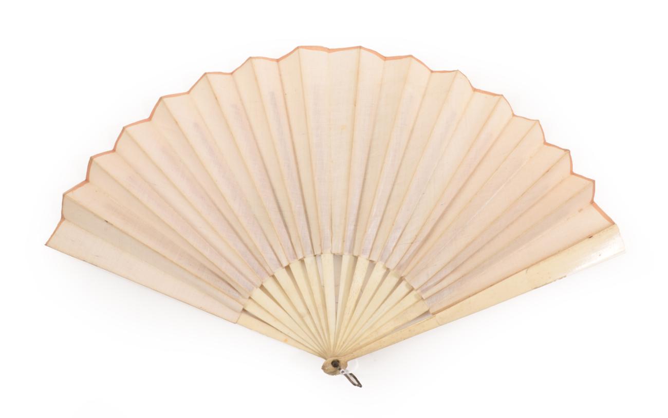 An Early 20th Century Mother-of-Pearl Fan, the pearl white, and gilded with flowers. - Image 5 of 5