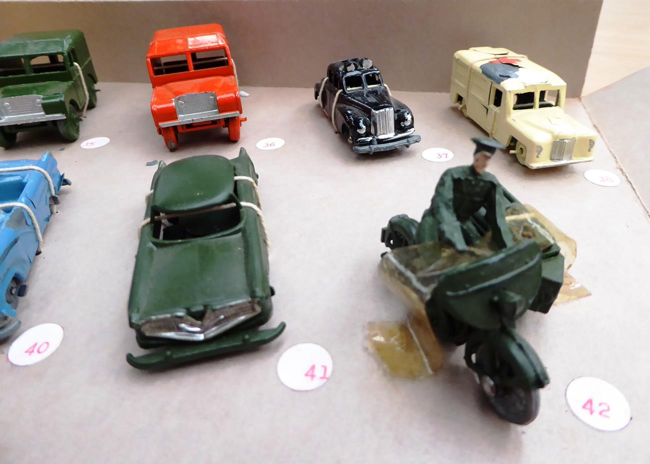 Benbros Tradesman Sample Set containing 16 vehicles: 34 AA Land Rover (paint cracked), 35 Army - Image 3 of 9