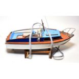 Hunter Speed Boat electric motor powered Speed Boat 23'', 59cm (E, on stand)