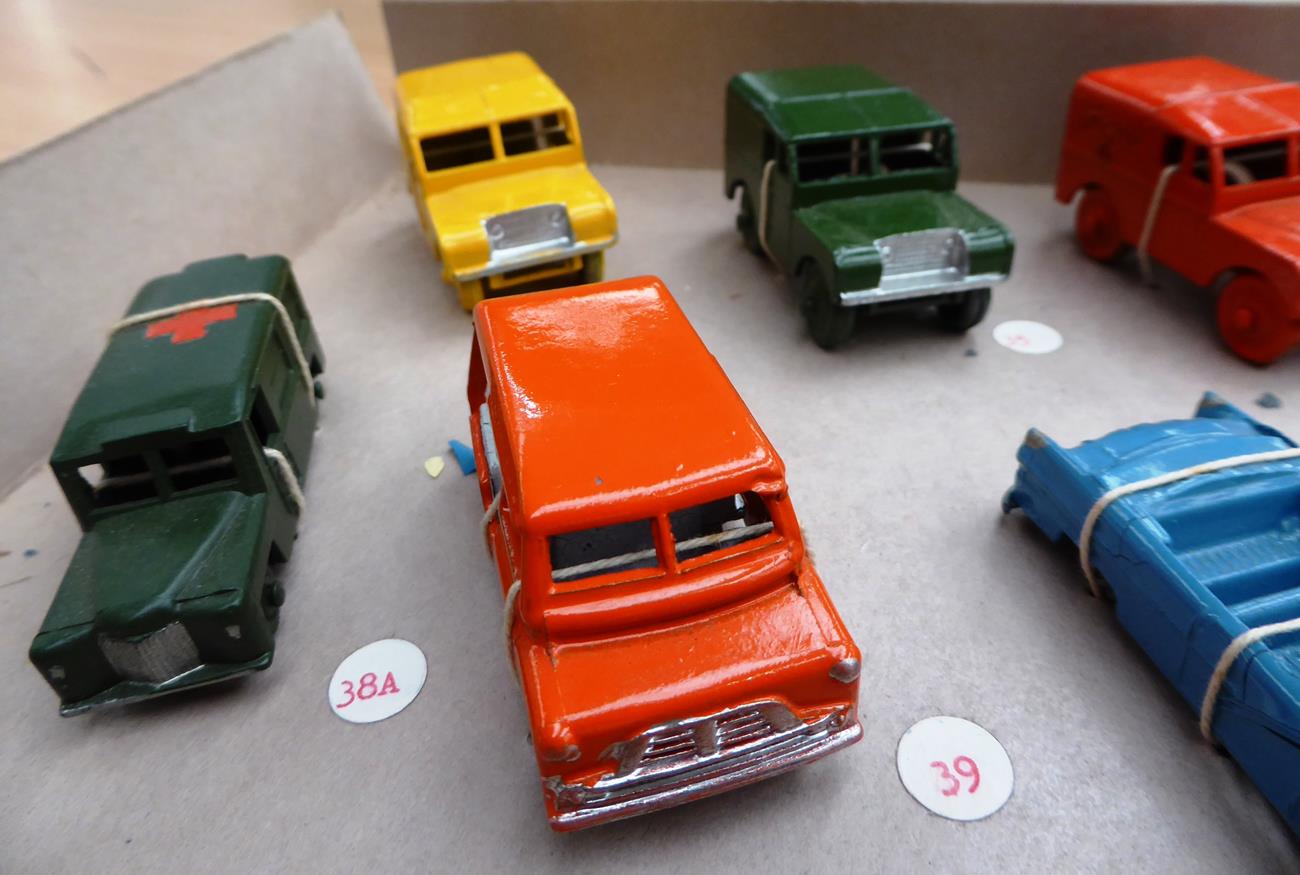 Benbros Tradesman Sample Set containing 16 vehicles: 34 AA Land Rover (paint cracked), 35 Army - Image 4 of 9